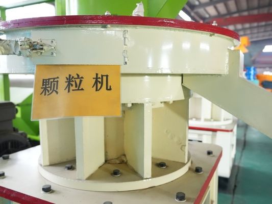 الفولاذ المقاوم للصدأ 4Cr13 آلة الكريات الخشبية الفول السوداني قذيفة العشب بيليه صانع 0.8t / ساعة