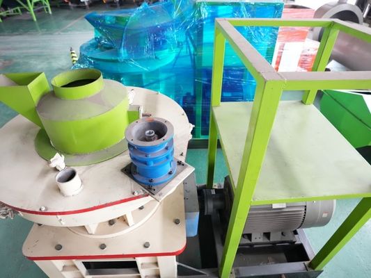 الفولاذ المقاوم للصدأ 4Cr13 آلة الكريات الخشبية الفول السوداني قذيفة العشب بيليه صانع 0.8t / ساعة