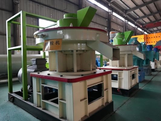 12mm ضياء الأبقار الخشب الكريات آلة مطحنة الصحافة آلة 80C إلى 100C