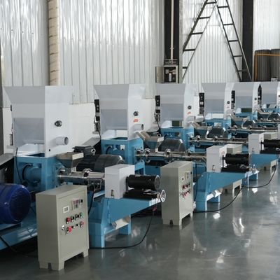 500 كجم / ساعة بيليه طعام الأسماك الصغيرة ماكينة 2.2kw قطع الطاقة