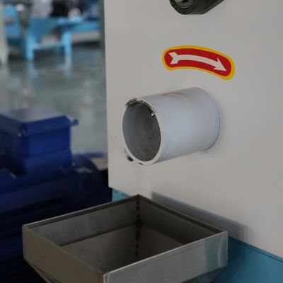 500 كجم / ساعة بيليه طعام الأسماك الصغيرة ماكينة 2.2kw قطع الطاقة