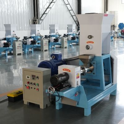 آلة بثق بيليه الأعلاف السمكية الجافة من النوع الجاف 120-150 كجم / ساعة