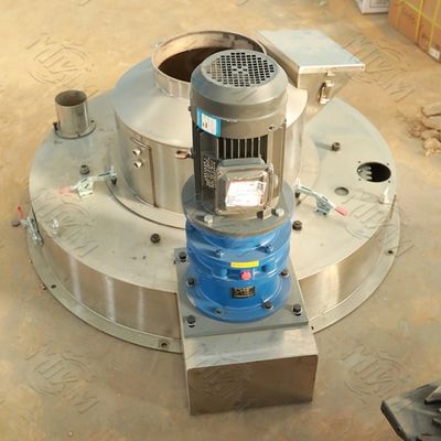 0.8 سنتيمتر خشب الصنوبر بيليه الصحافة آلة 2.6 * 1.3 * 2.3m قشر الأرز بيليه مطحنة