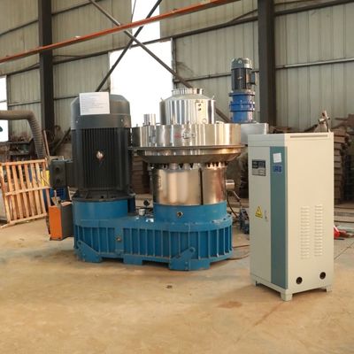 تغذية مطاحن الحبيبات الخشبية الصغيرة الاستخدام المنزلي 600 كجم / ساعة 400 كجم / ساعة صديقة للبيئة