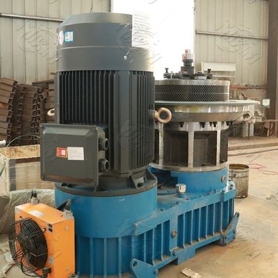 MIKIM 2.5mm Die Chip Wood Pellets Machine Small Scale 900kg / H