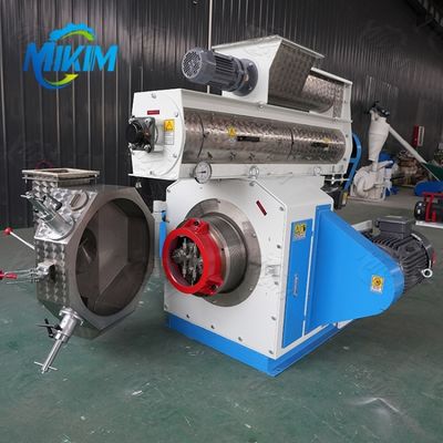 آلة تصنيع الأعلاف العائمة لتغذية الأسماك بيليه الأعلاف الحيوانية