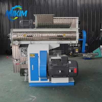 80C 70C آلة تجهيز أعلاف الأسماك خط إنتاج بيليه الأعلاف الحيوانية 125 مم ضياء