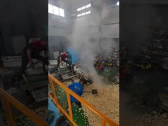 آلة بثق الذرة